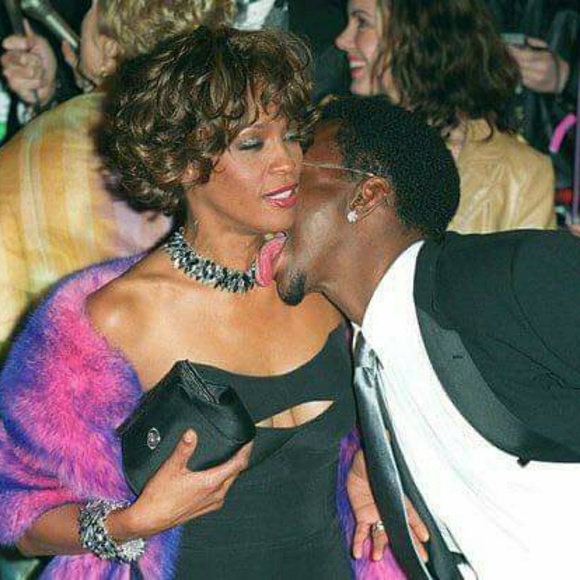 Meet your Posher, Nuskii - Picture 1 of 1